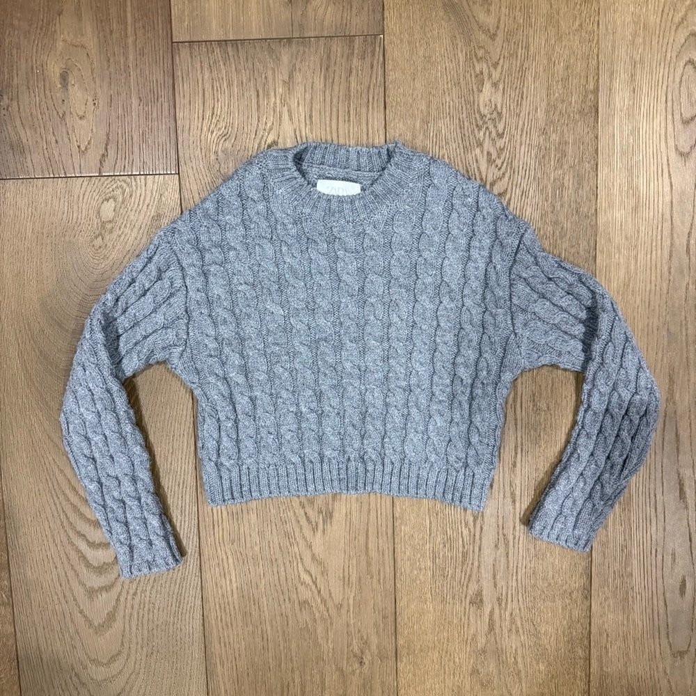 Zara Girls Gray Chunky Cable Knit Cropped Sweater